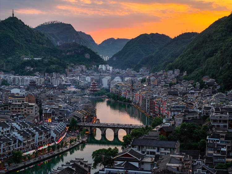 เวนิสแห่งตะวันออก: เมืองโบราณเจิ้นหย่วน