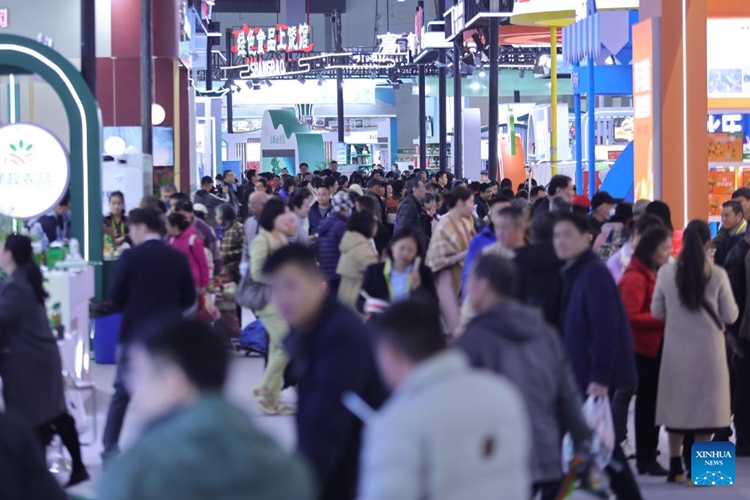 ผู้แทนทั่วโลกเสาะหาความร่วมมืออุตสาหกรรมสีเขียวที่งานเอ็กซ์โปจีน