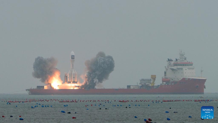 จีนปล่อยจรวด Gravity-1 จากทะเล