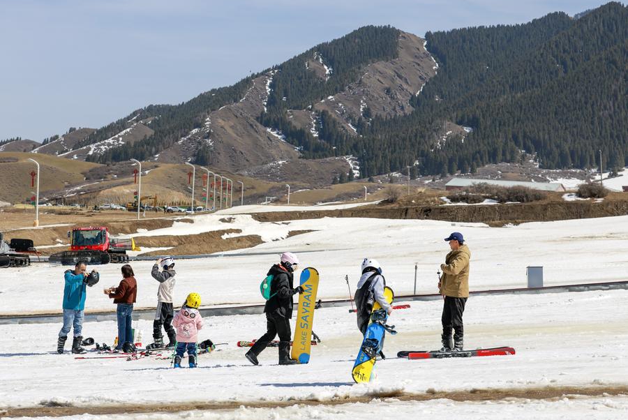 ซินเจียงได้เริ่มโครงการบัตรกำนัลสำหรับการบริโภคเพื่อกระตุ้นการท่องเที่ยวในฤดูหนาว