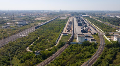 ลาวส่งออกแป้งมันสำปะหลังครั้งแรกสู่จีน 1,000 ตันผ่านรถไฟเต็มขบวน